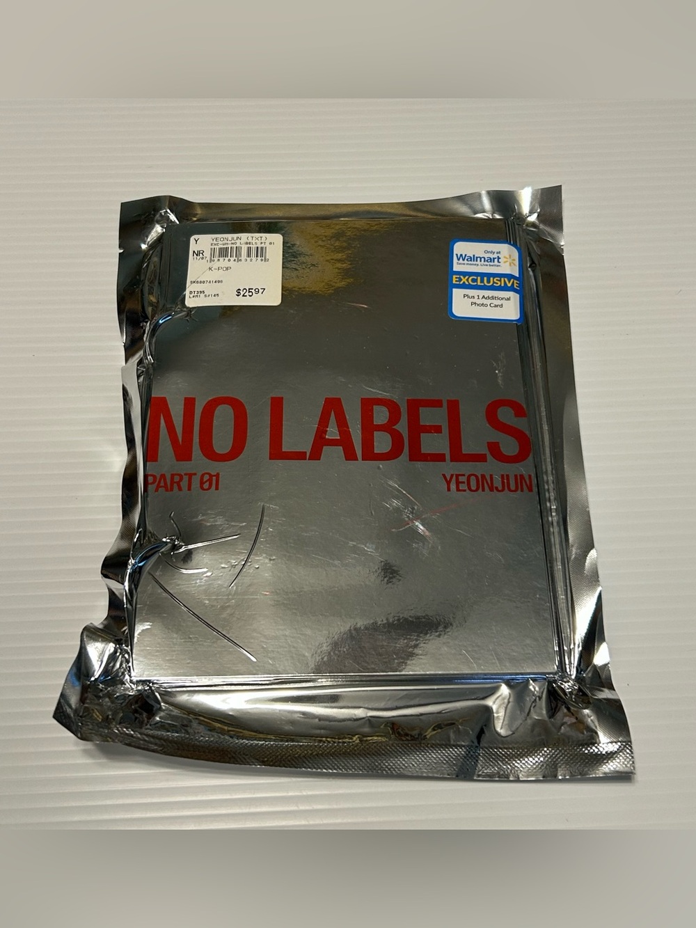 CD YEONJUN No Labels Part 01 Foil ( TXT Ver) SEALED Walmart K-Pop Punk Rap Rock